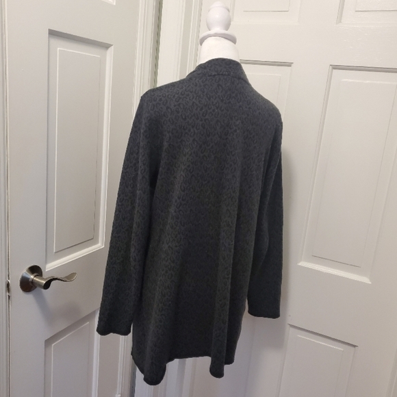 Charter Club Animal Print Charcoal Gray Open Front Cardigan large - Picture 5 of 10
